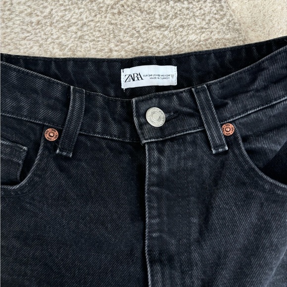 ZARA | High Waisted Wide Leg Jeans - Picture 3 of 5